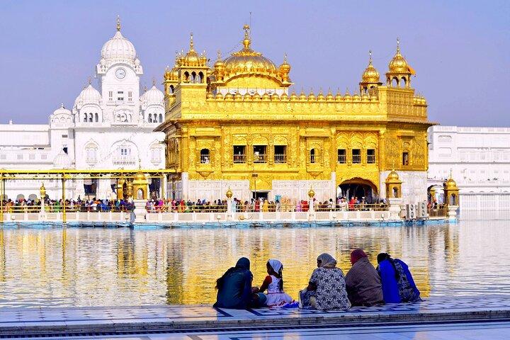 A Day Trip of Amritsar Golden City from Delhi with Flight Tickets