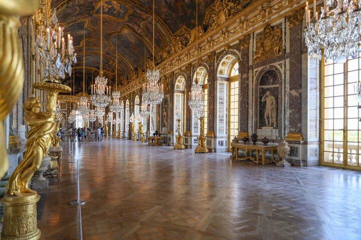 Versailles Palace and Gardens Private Experience