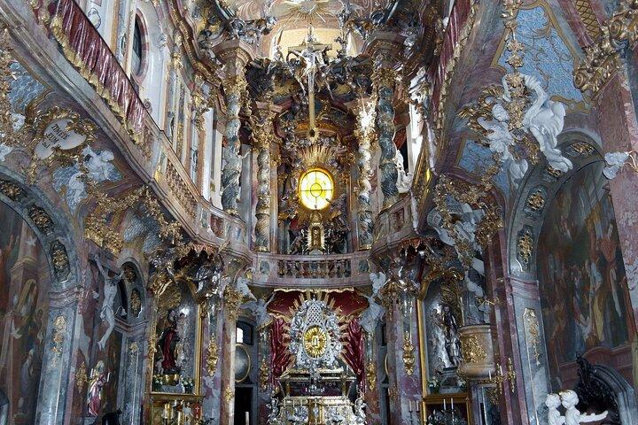 Munich Beer Halls and Baroque Old Town Self Guided Tour