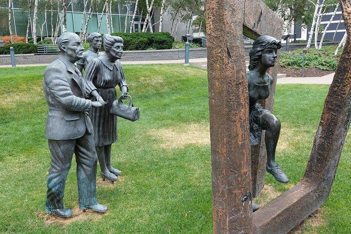 Minneapolis Walking Art Tour - Heart of Downtown