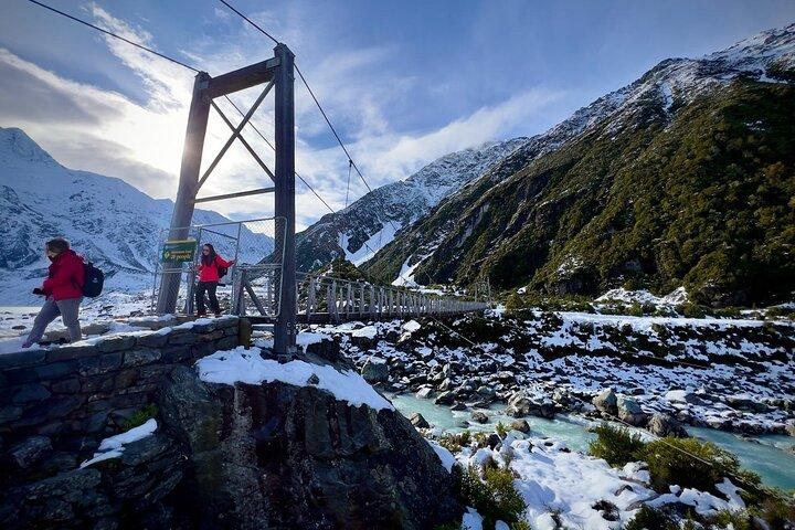 Christchurch to Mt Cook via Lake Tekapo One Way Small Group Tour