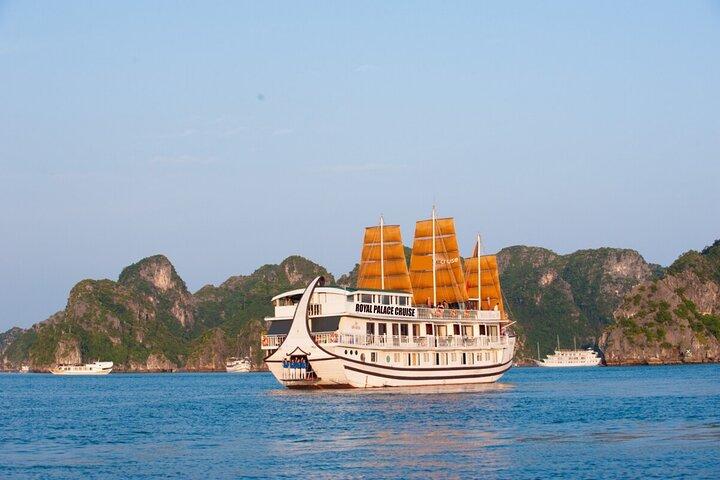 From Hanoi: 2D1N Halong Royal Palace Cruise with Cave Discovery