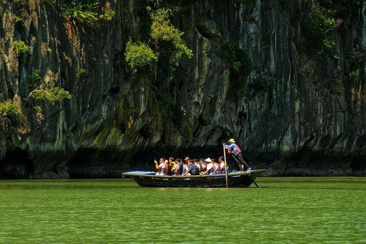 From Hanoi: 2D1N Halong Royal Palace Cruise with Cave Discovery