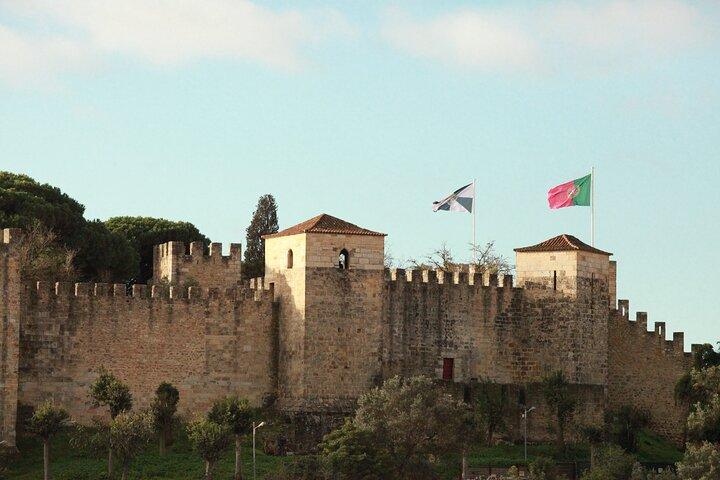 Sao Jorge Castle Guided Tour in Lisbon