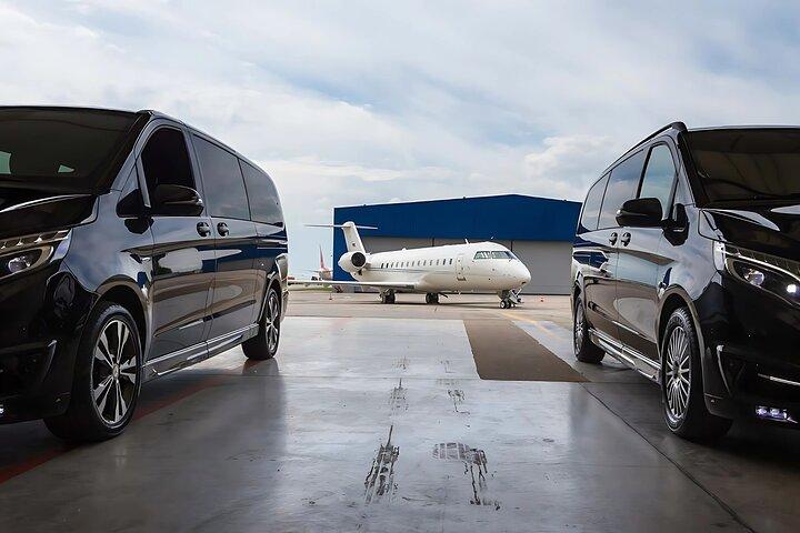 Private Transfer from Athens Airport to Athens, Piraeus & Suburbs