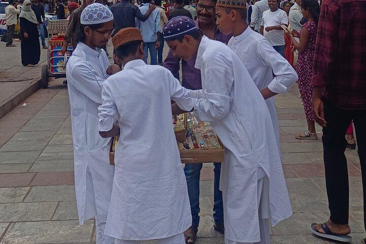 Hyderabad Highlights Guided City Tour and Chai Experience