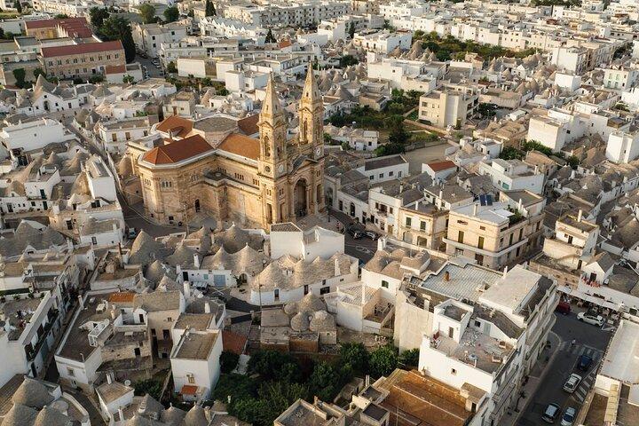 Alberobello Walking Tour with Audio and Written Guide by a Local