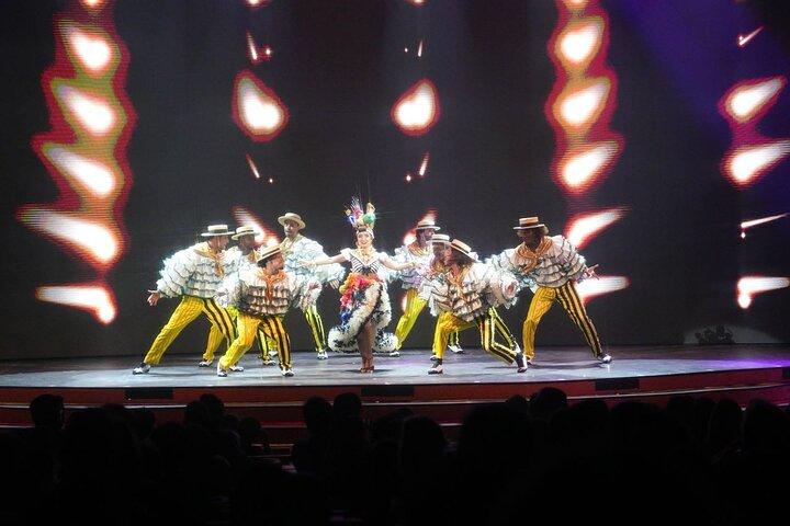 Rio de Janeiro: Roxy Dinner Show With Transfer