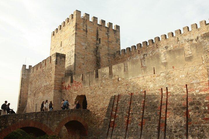 Sao Jorge Castle Guided Tour in Lisbon