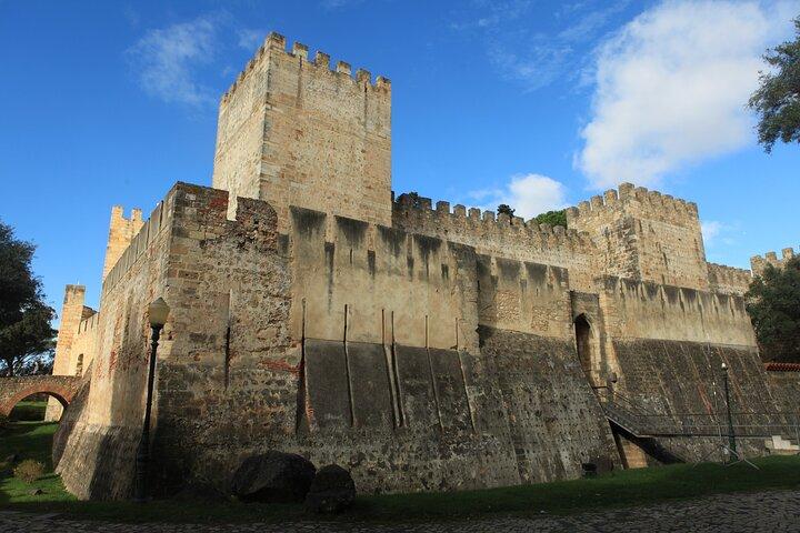 Sao Jorge Castle Guided Tour in Lisbon