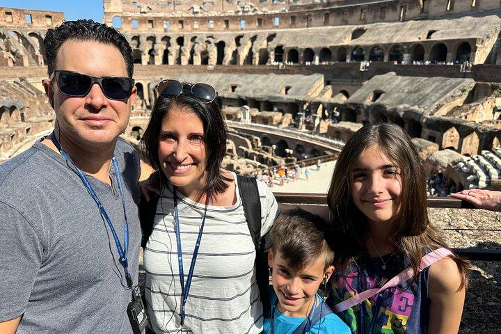 Kids-Tailored Tour of the Colosseum Roman Forum & Palatine Hill