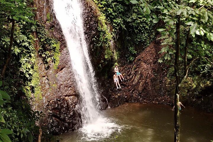Hike 10 Waterfalls in Jacó