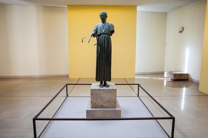 Private Luxury Tour: Delphi & Galaxidi – From Oracle to the Sea