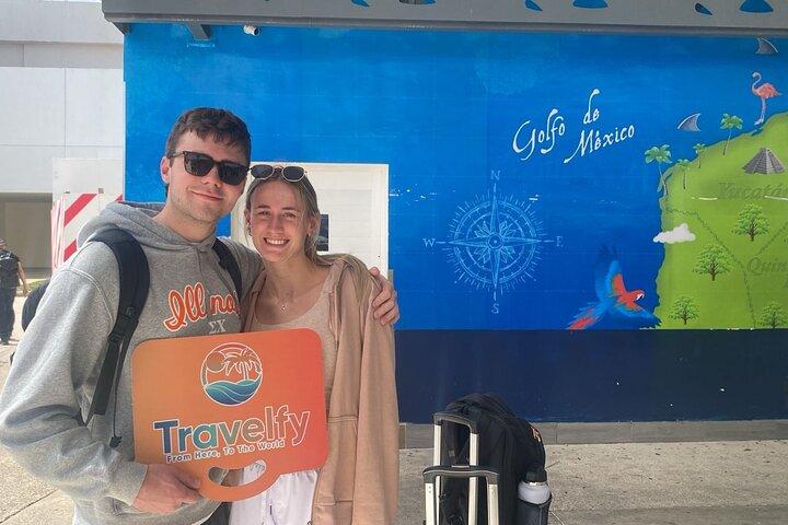 Private roundtrip transportation from Cancun airport to hotels