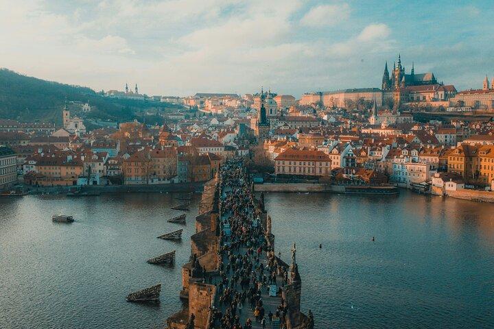 Prague Full-Day Guided Tour From Vienna with local guide