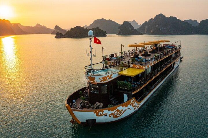 Luxury Lan Ha 2 days 1 night cruise