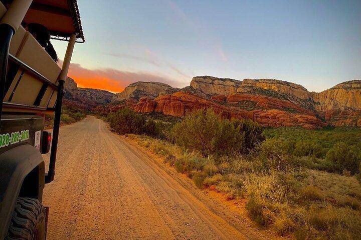 Sedona Off-Road Jeep Tour: Rugged Western Canyons & Wildlife