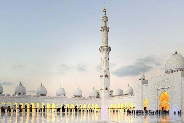 Private Abu Dhabi Half Day City Tour