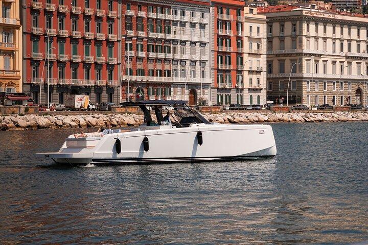 Capri Luxury Private Boat Tour from Capri or Napoli