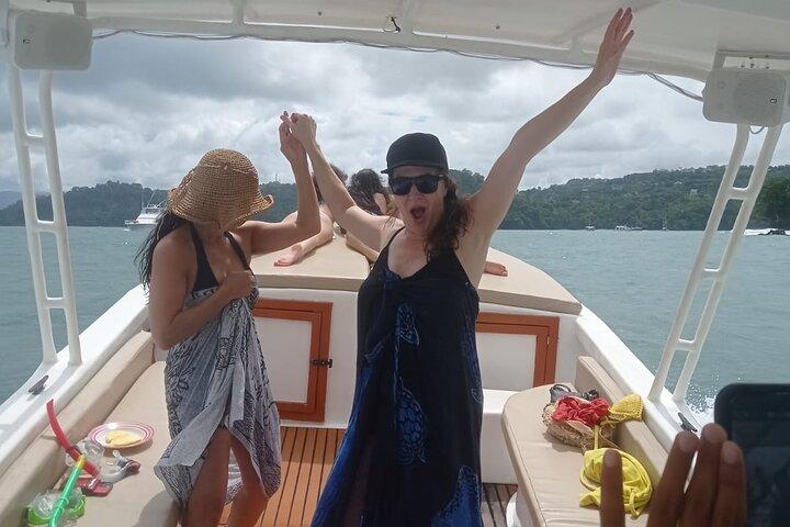 Snorkeling with whale and dolphin waching, Tour Manuel Antonio