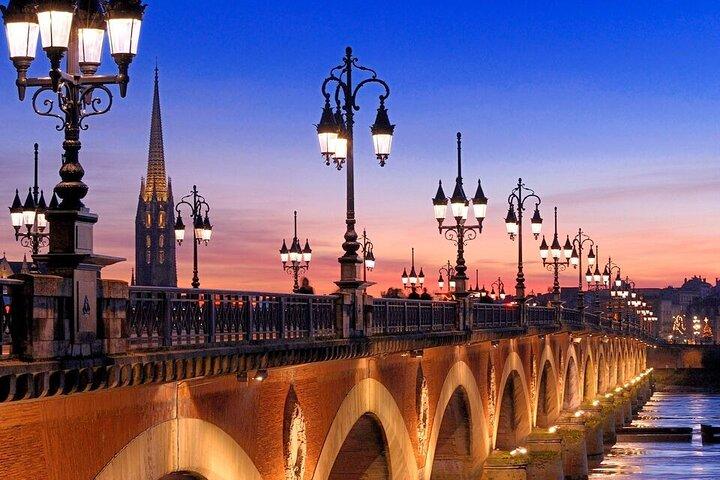 Bordeaux Mérignac Airport (BOD) Private Transfer to Bordeaux
