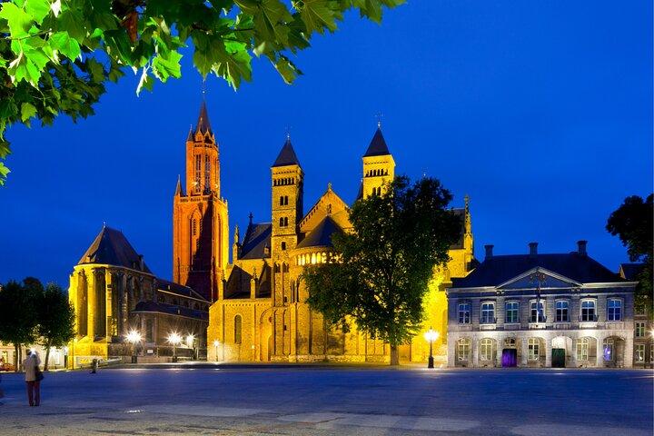 Maastricht Scavenger Hunt & Highlights Self-Guided Walking Tour