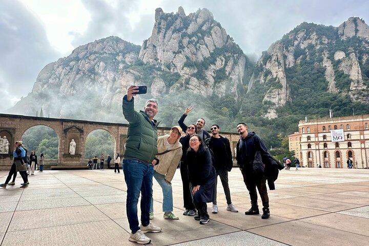Semi-Private Montserrat Tour from Barcelona