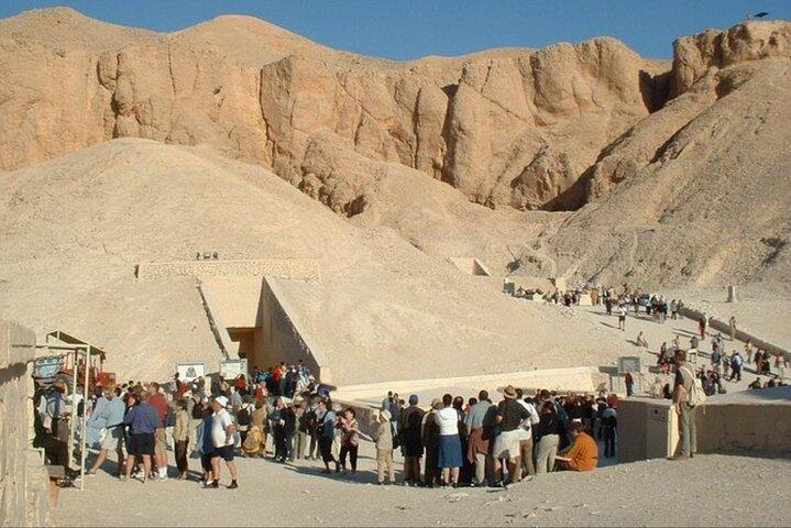 Full Day Trip West Bank in Luxor Free Lunch