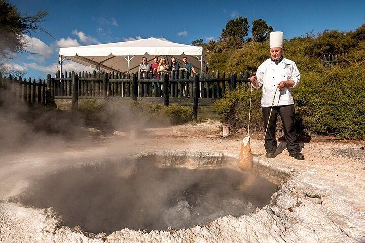Te Puia Geothermal Valley - Rotorua