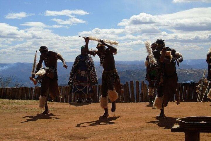Durban Shore Excursion: Valley of 1000 Hills and PheZulu Tour