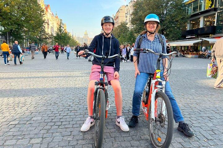 The Highlights of Prague on eBike or electric Scooter
