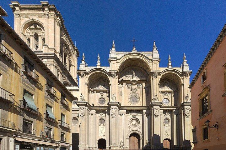 Granada: Cathedral and Royal Chapel Private tour with tickets