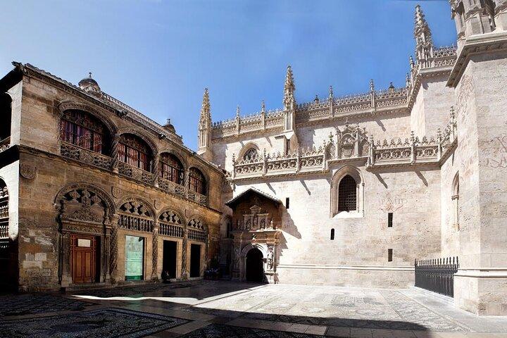 Granada: Cathedral and Royal Chapel Private tour with tickets