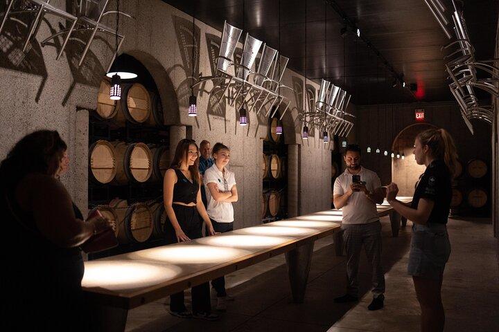 Niagara-on-the-Lake Wine Tour with Tastings