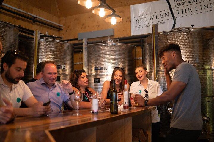 Niagara-on-the-Lake Wine Tour with Tastings