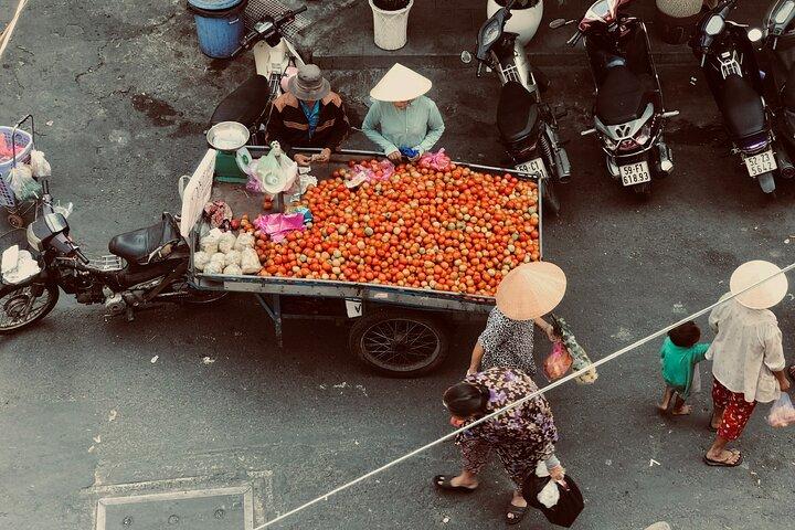 Saigon Local Sightseeing Free Walking Tour
