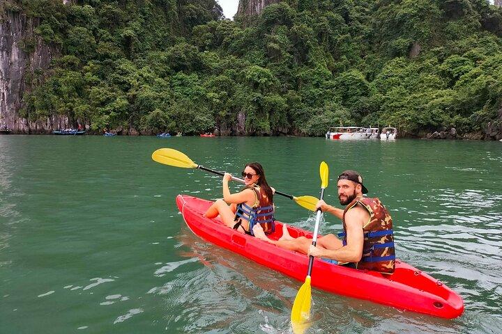 Ha Long Bay Luxury Day Cruise from Hanoi with Buffet Lunch