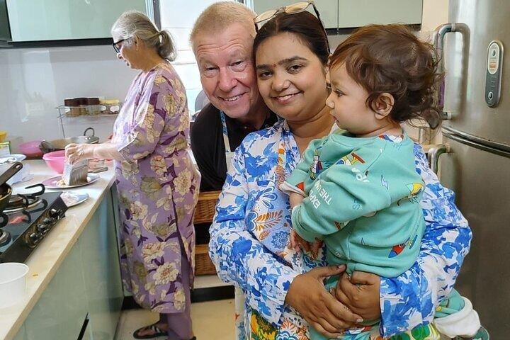 Lunch/Dinner and Cooking Class with a Local Family (3-4 hours)