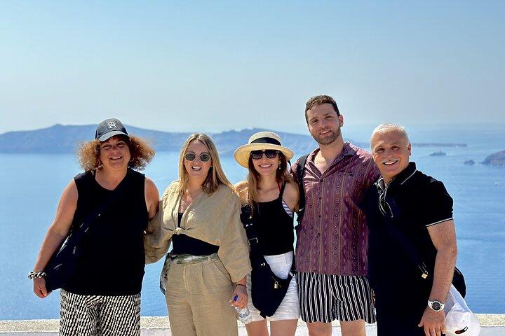 Santorini Private Sightseeing Tour – 6 Hours with Local Guide