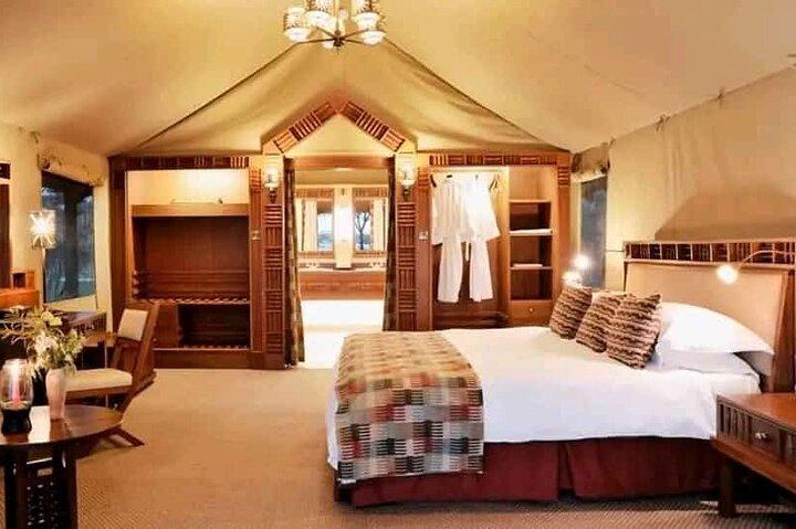 3 days Masai Mara mid luxury 4WD with a tour land cruiser JEEP