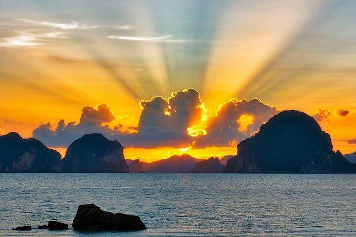 Best Seller Phi Phi Islands Sunset Tour with Snorkeling & Lunch