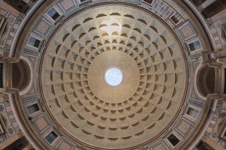 Pantheon and Trevi Fountain Underground Guided Tour