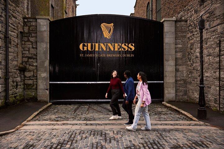 Guinness Storehouse Ticket and Big Bus Dublin Hop-on Hop-off Tour