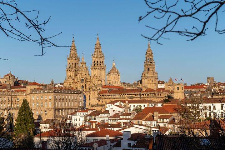 Guided Tour Historic Town with Official Guide