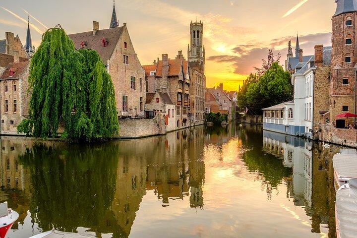 Private transfer from Amsterdam to Bruges, 2h Stop in Antwerp