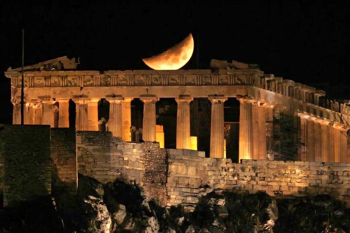 Athens by Night Private Tour with Dinner