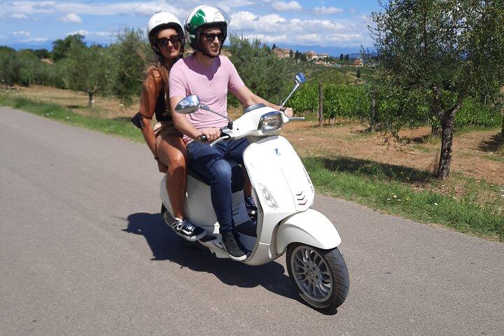 Florence Vespa Tour as a Passenger, max 6 people + Wine Window!