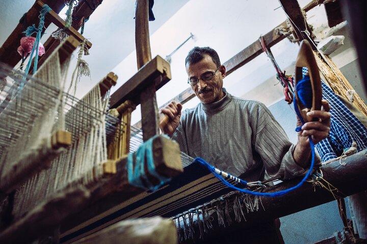 Explore Cairo Crafts : Carpet Weaving & Perfume making & Papyrus