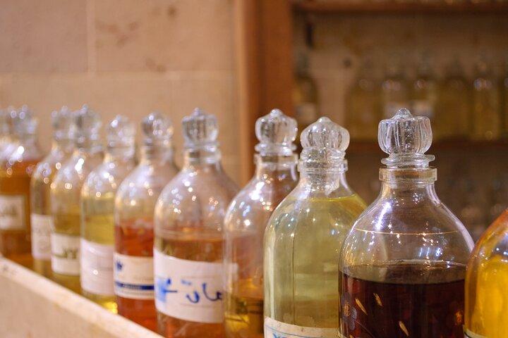 Explore Cairo Crafts : Carpet Weaving & Perfume making & Papyrus