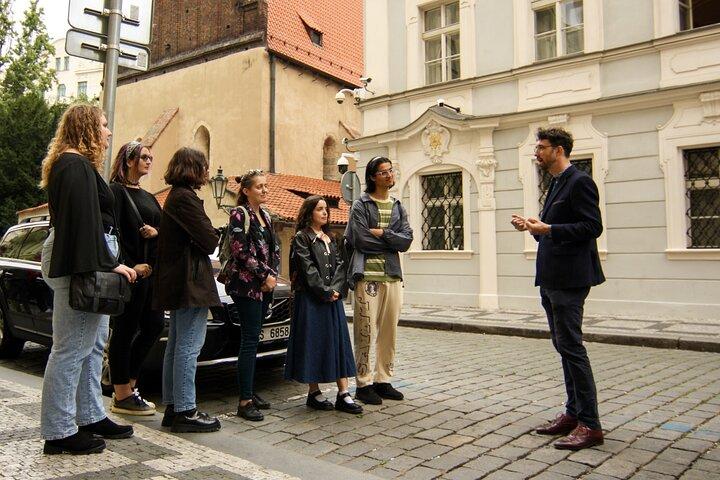 Private Tour of the Jewish Museum with Synagogues and Cemetery
